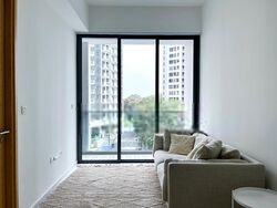 nyon photo thumbnail #2